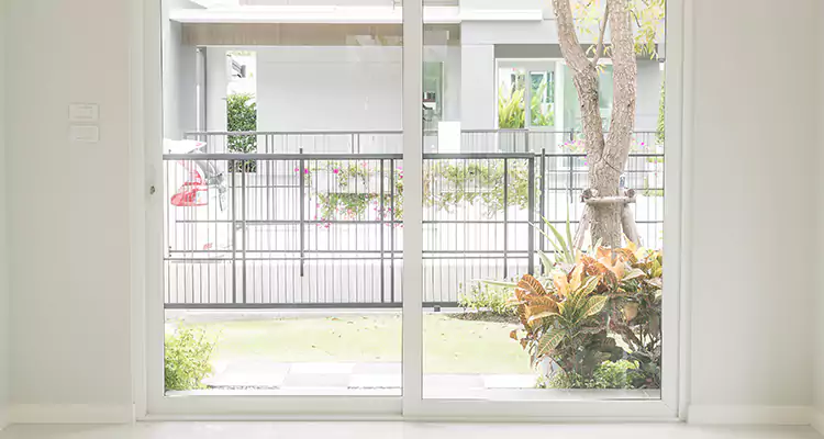 Balcony Screen Door Repair in Santa Rosa, CA