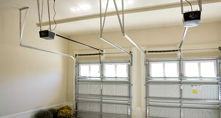 Residential Emergency Garage Door Repair in Santa Rosa, CA