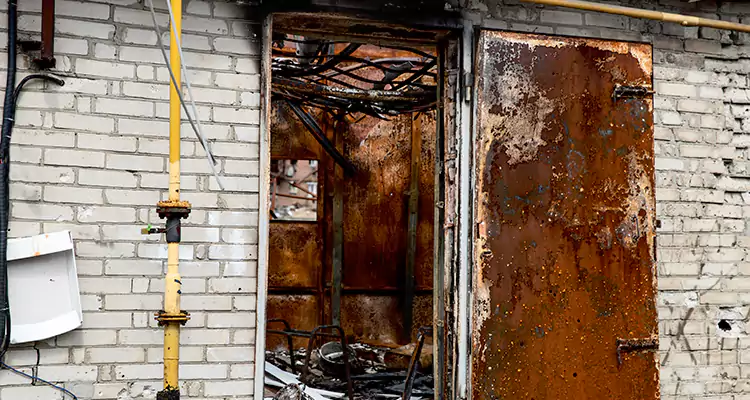 Metal Door Rust Repair in Santa Rosa, CA